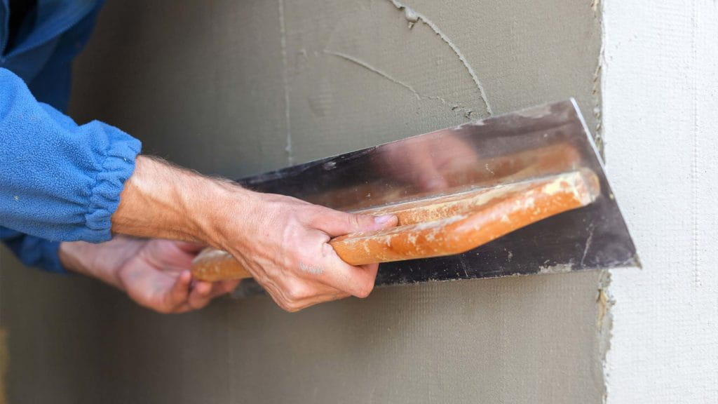 нанесение штукатурки